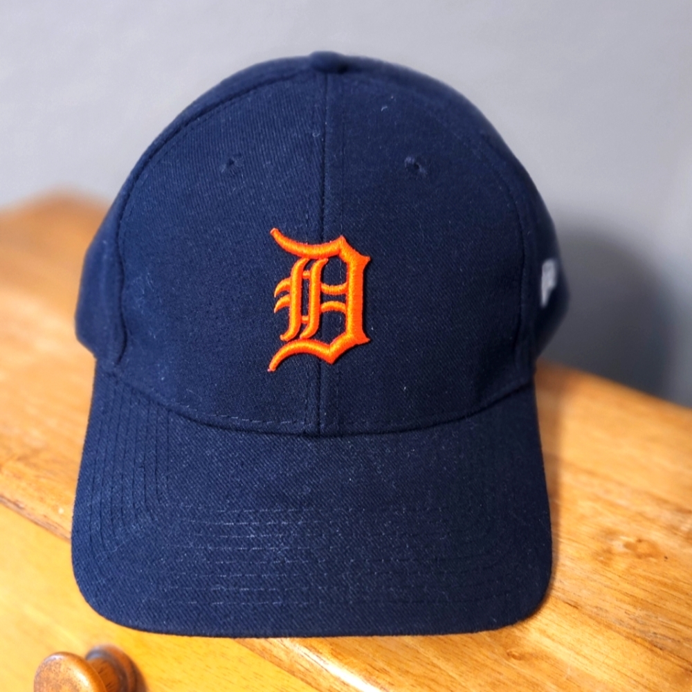 Detroit Tigers New Era‎ Baseball Hat with Adjustable Velcro Back Tab, OS
